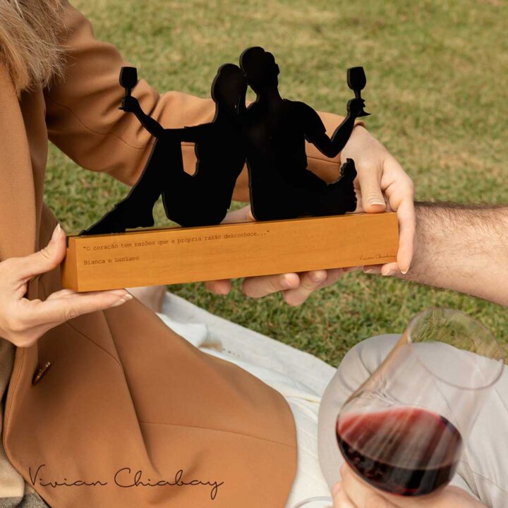 Troféu Silhueta Casal Vinho